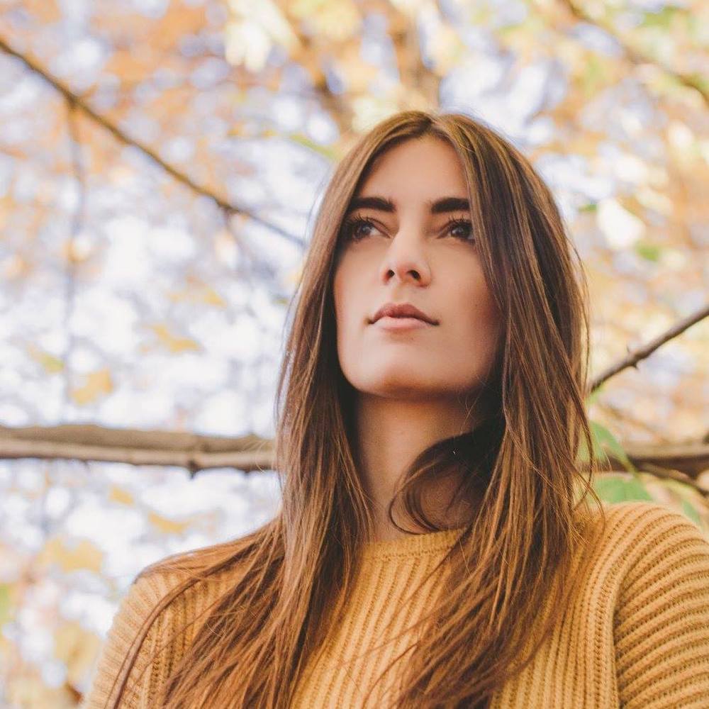 Meet your Posher, Ana